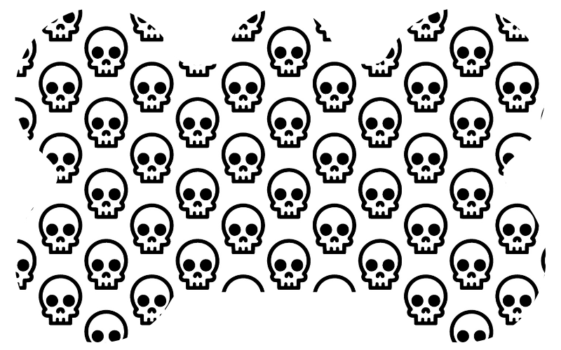 White With Black Outline Skull Tag