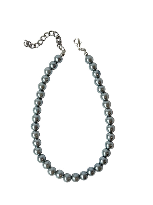 Grey/Silver Bead Necklace