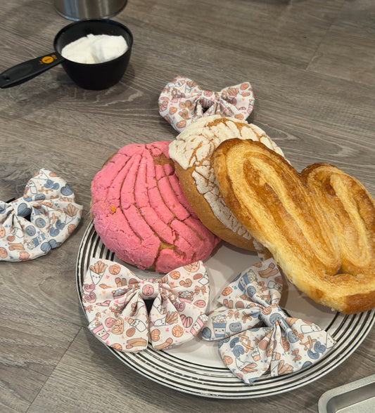 Café Con Cutee Sailor Bows