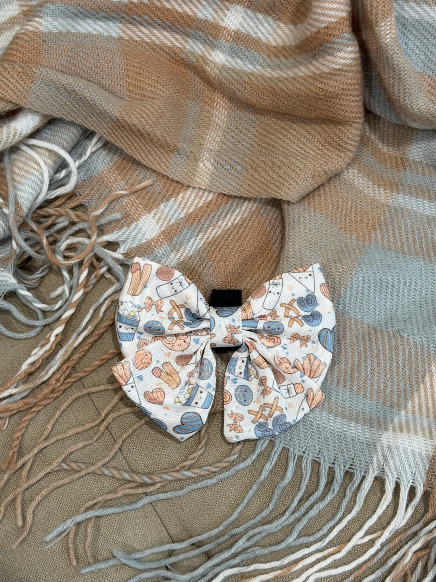 Café Con Cutee Sailor Bows